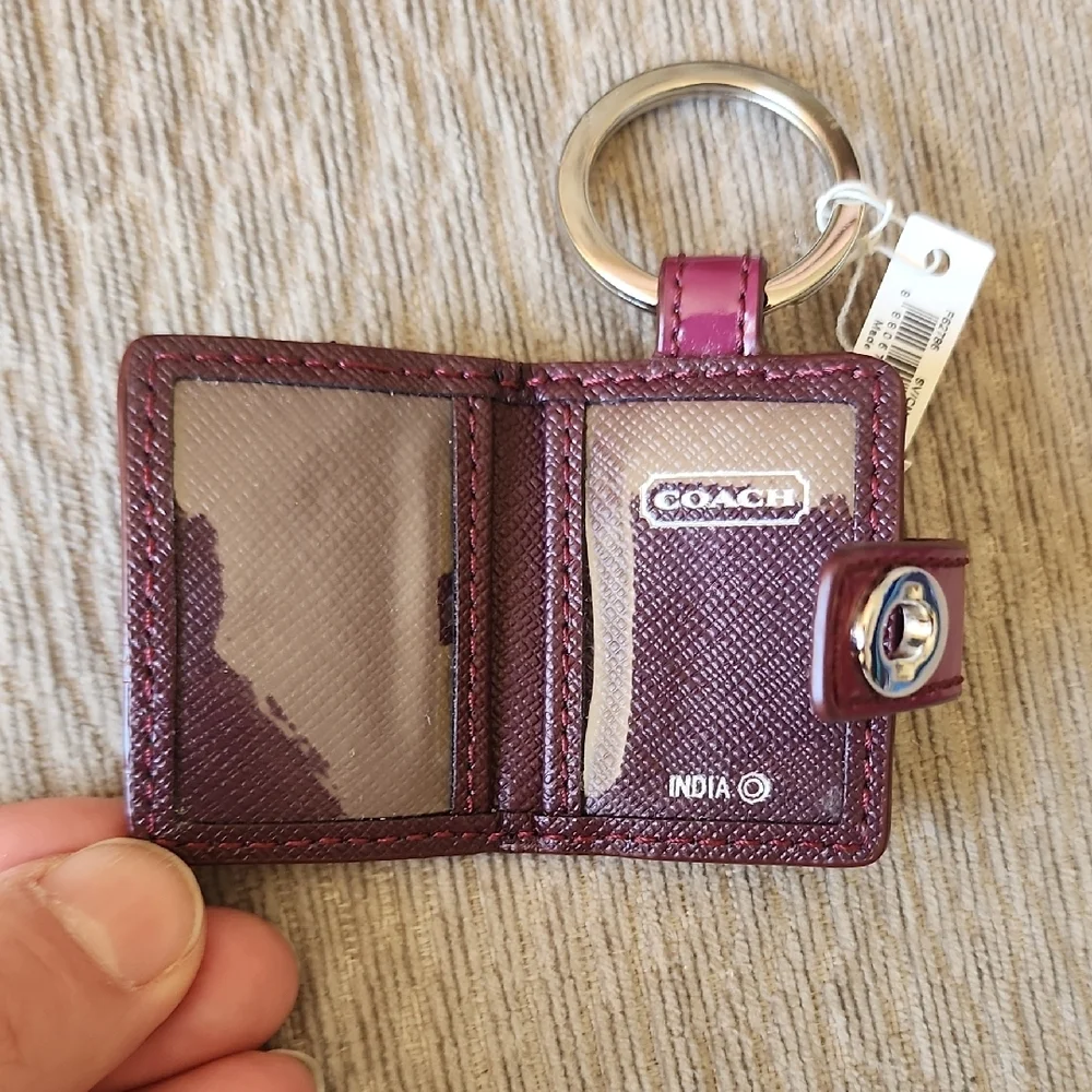 Coach Glossy Patent Cardholder Keyring - Raspberry Vintage 2000's New With Tag - Picture 5 of 8